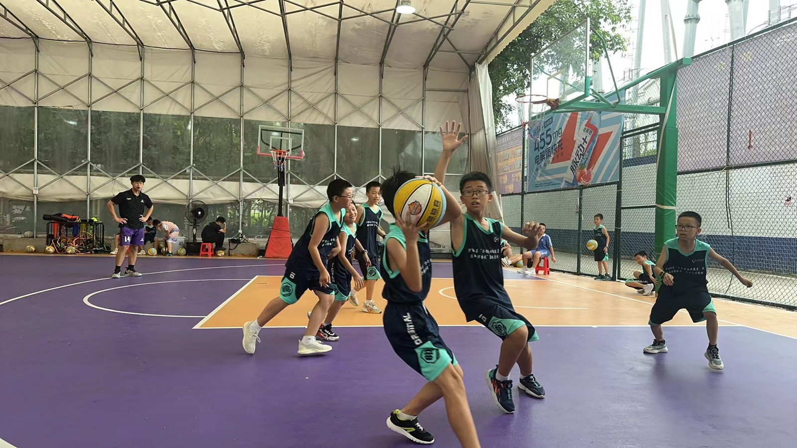 互联网平台助力青少年篮球技能比赛全民覆盖，激发青少年兴趣的简单介绍