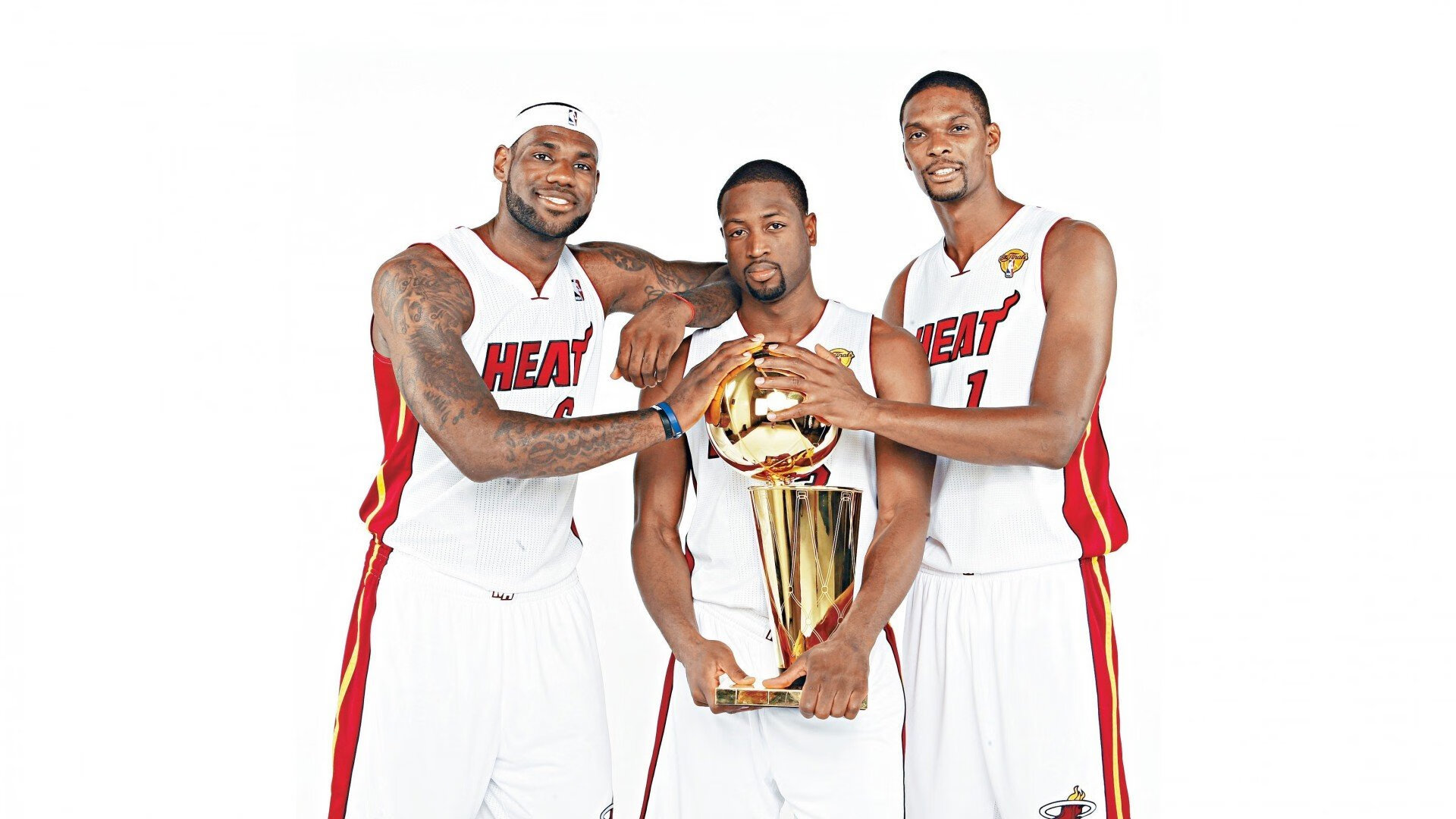 《Faker：迎接第十春，初心依旧》