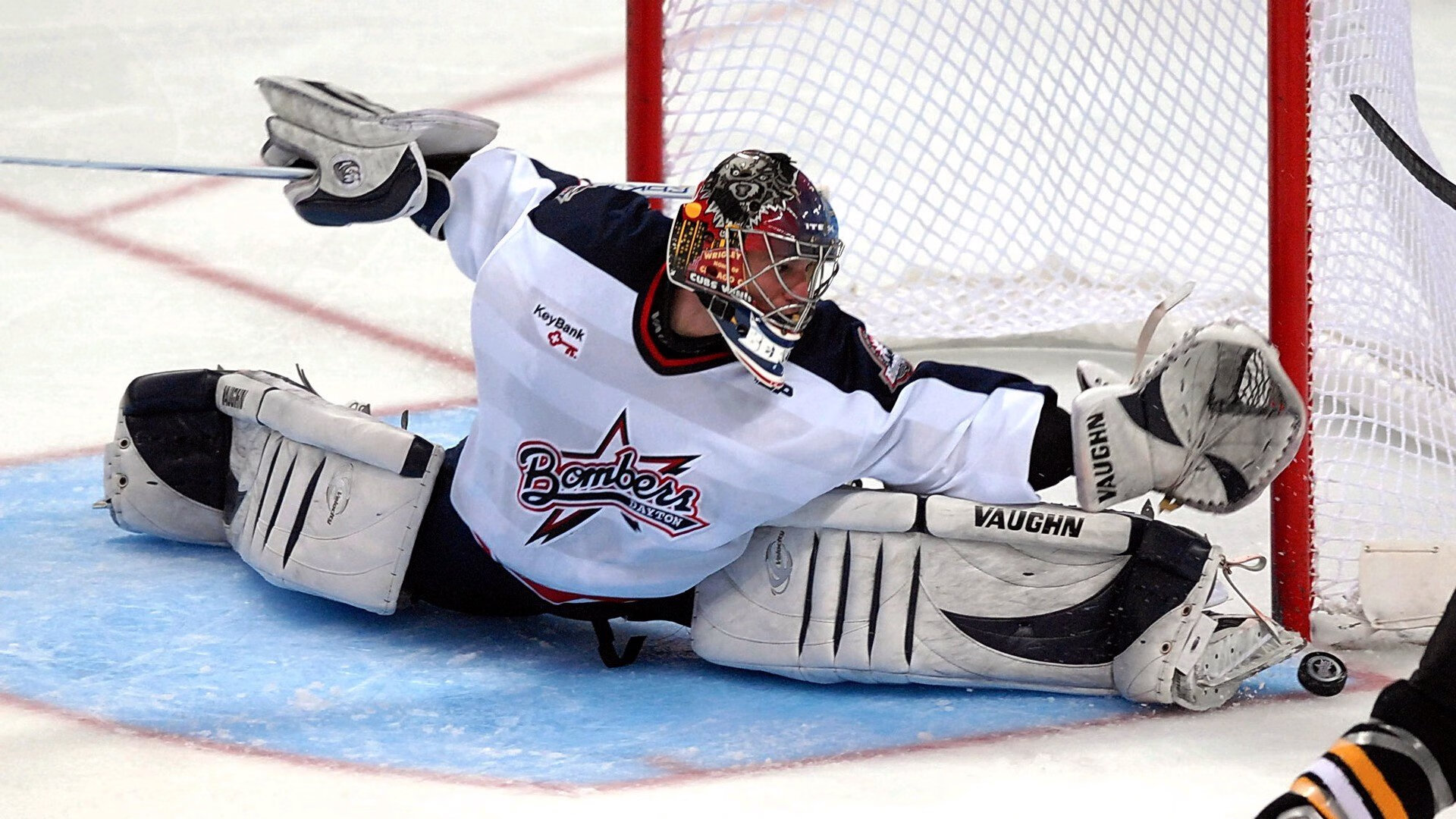 远射“天外来客”:那些燃爆全场的激烈射门,远射破门集锦